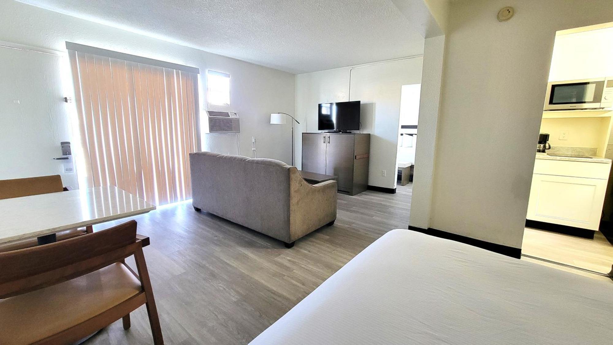 Mc Pacific Inn & Suites Torrance Zewnętrze zdjęcie